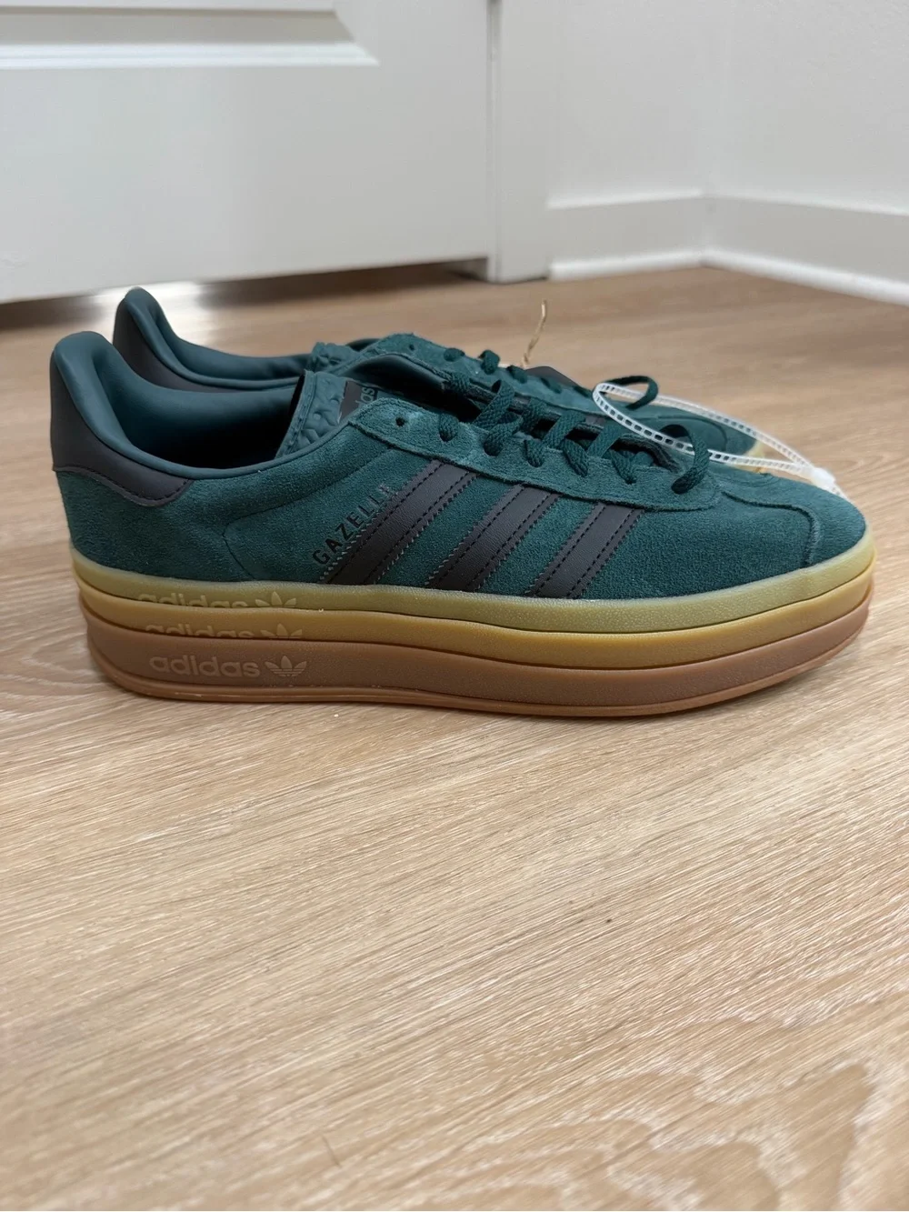NWT Adidas Originals Gazelle Bold "Aurora Ivy/Core Black/Gum" Women's Shoe - Picture 2 of 6